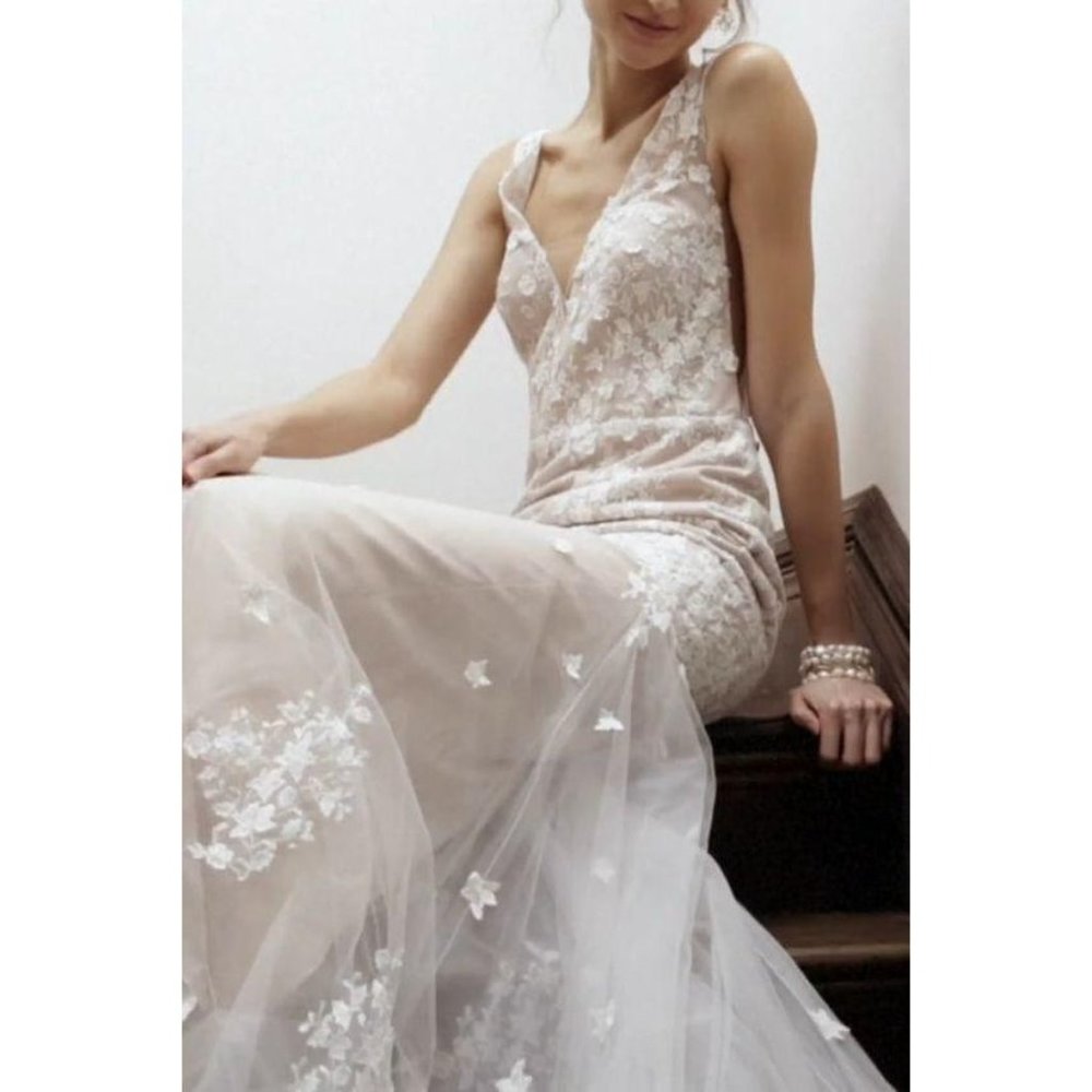 BHLDN Willowby Nikola Aliyah Wedding Gown Size 2 and 8 NEW - Picture 6 of 11